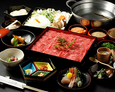 牛しゃぶしゃぶ食べ放題　たらば蟹と日本料理七品刺盛り付き　イメージ